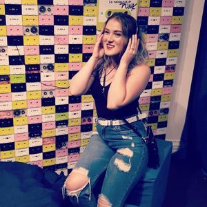 Meet your Posher, Candace